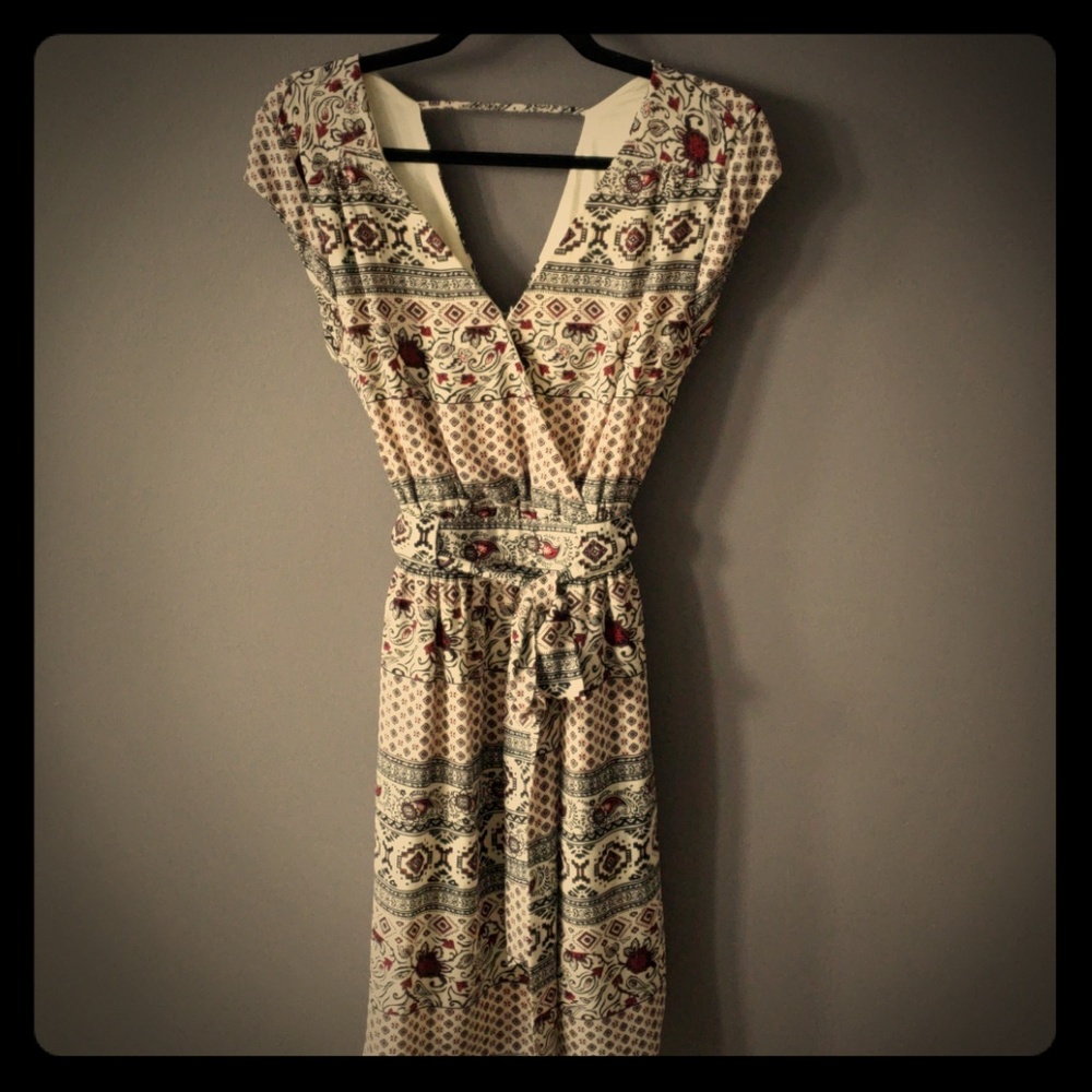 Daniel Rainn V-neck Tie Waist Dress
